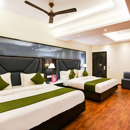 Hotel Geet Deluxe New Delhi Extérieur photo