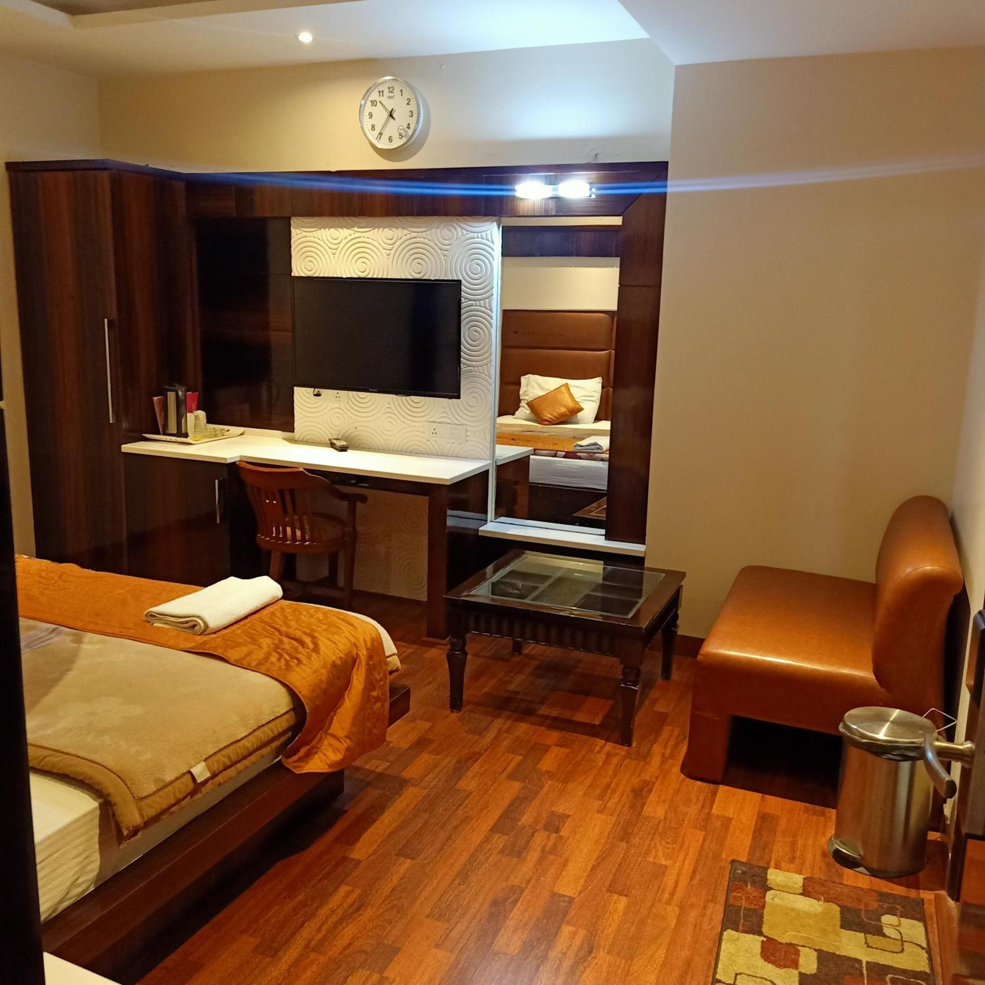 Hotel Geet Deluxe New Delhi Extérieur photo