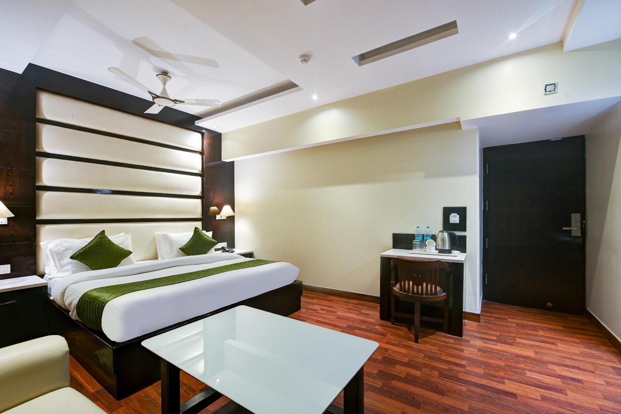 Hotel Geet Deluxe New Delhi Extérieur photo