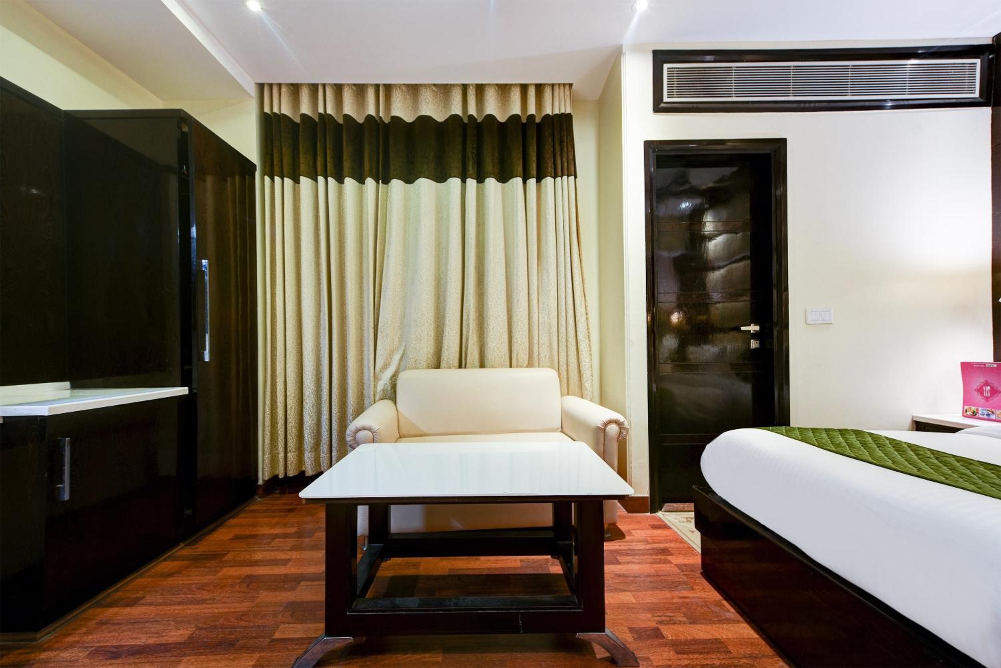 Hotel Geet Deluxe New Delhi Extérieur photo