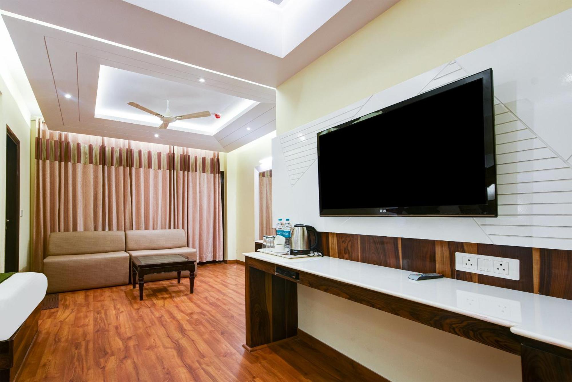 Hotel Geet Deluxe New Delhi Extérieur photo