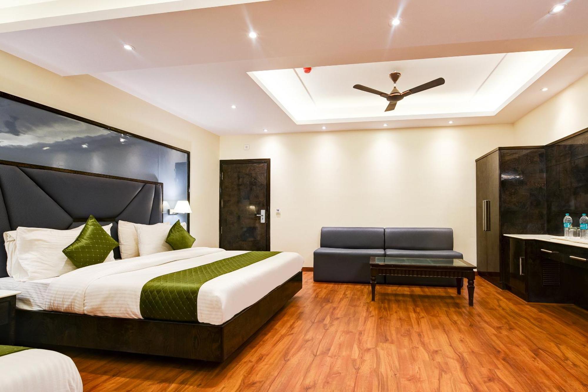 Hotel Geet Deluxe New Delhi Extérieur photo