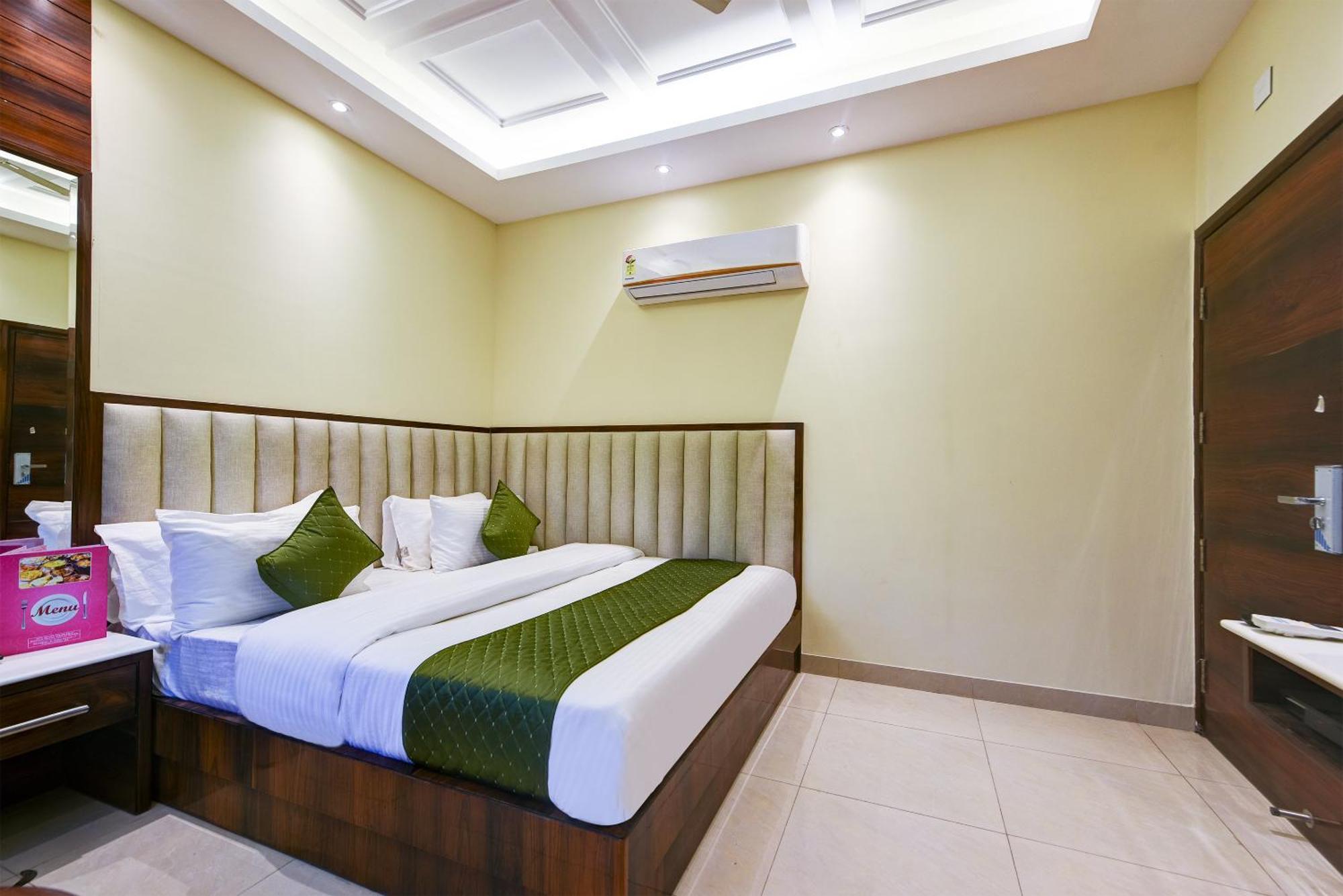 Hotel Geet Deluxe New Delhi Extérieur photo