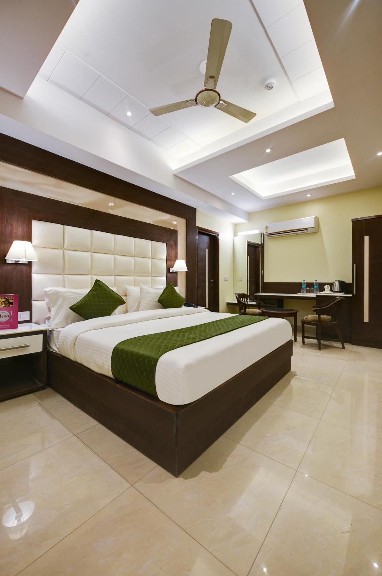 Hotel Geet Deluxe New Delhi Extérieur photo