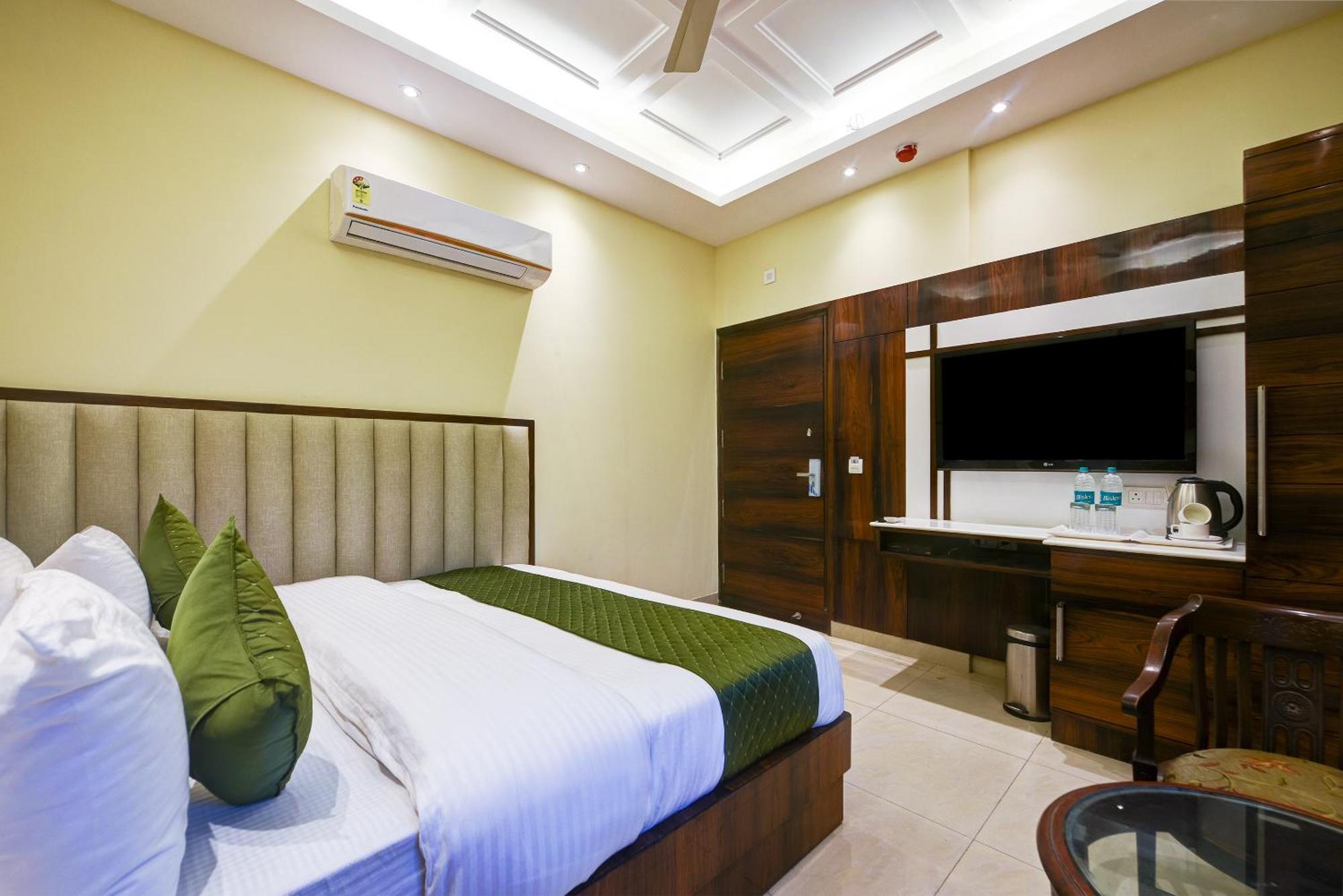 Hotel Geet Deluxe New Delhi Extérieur photo