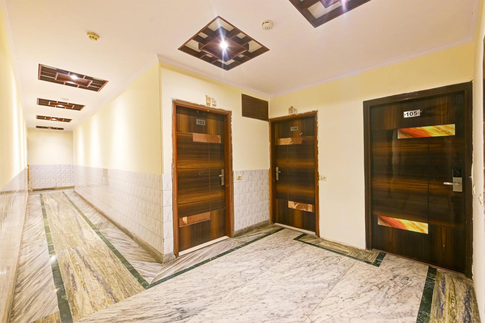 Hotel Geet Deluxe New Delhi Extérieur photo